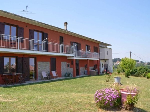 casale in vendita a Calamandrana in zona Bruciati