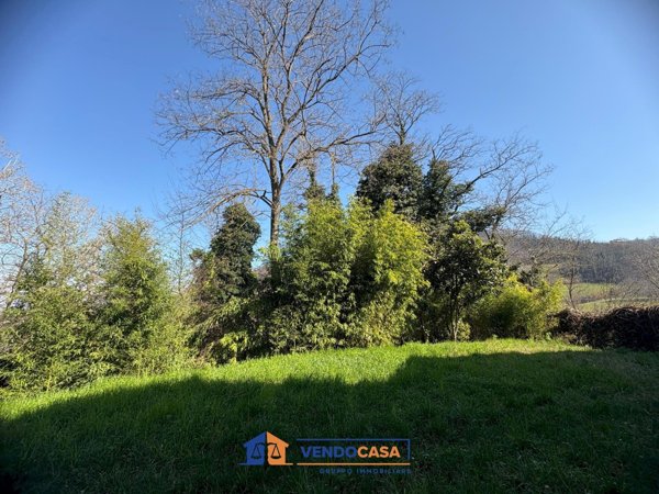 casa indipendente in vendita a Calamandrana in zona Bruciati