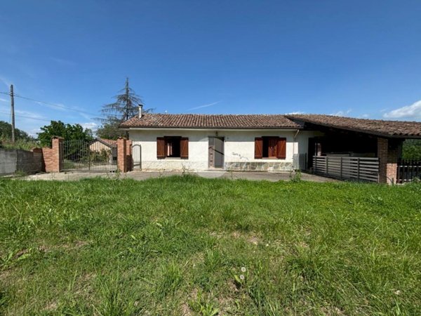 casa indipendente in vendita a Calamandrana in zona Bruciati