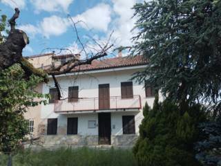 casa indipendente in vendita a Calamandrana