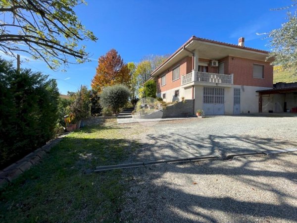 casa indipendente in vendita a Calamandrana in zona Valle San Giovanni