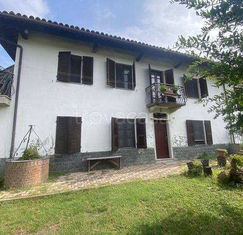 casa indipendente in vendita a Calamandrana