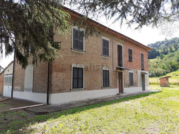 casale in vendita a Calamandrana