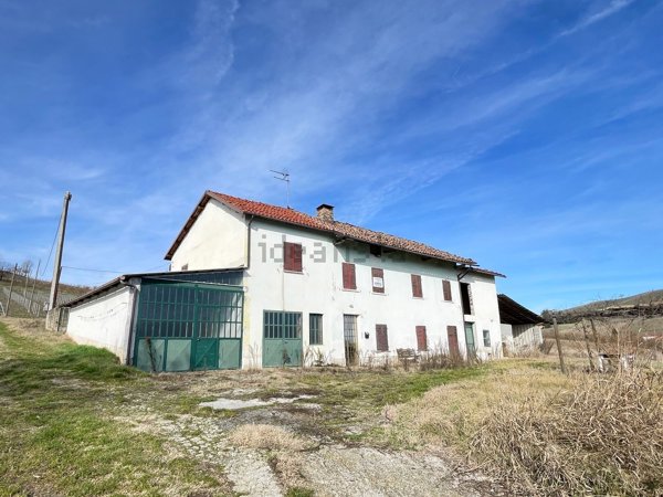 casale in vendita a Calamandrana