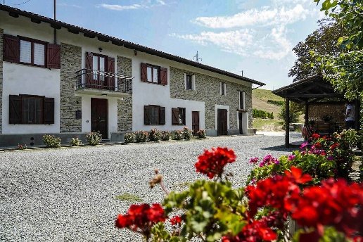 casale in vendita a Calamandrana