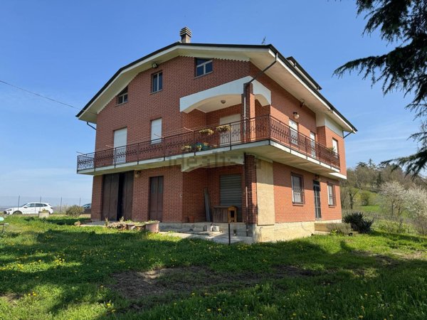 casa indipendente in vendita a Calliano Monferrato
