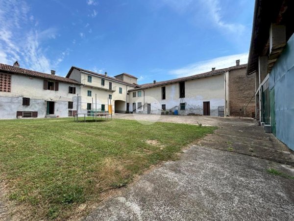 casa indipendente in vendita a Calliano Monferrato