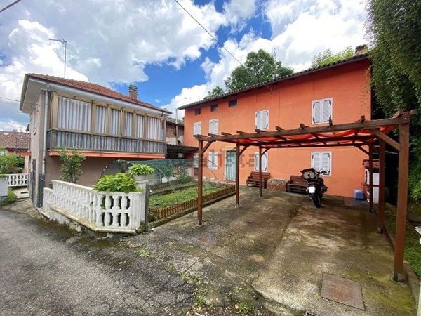 pentavano in vendita a Calliano Monferrato