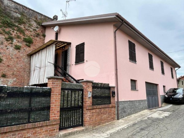 casa indipendente in vendita a Calliano Monferrato