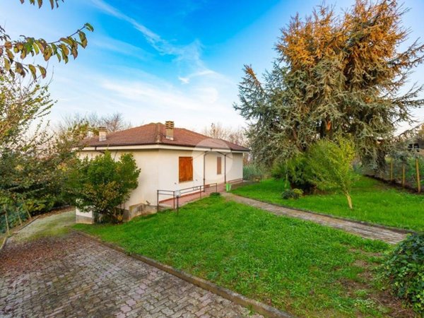 casa indipendente in vendita a Calliano Monferrato
