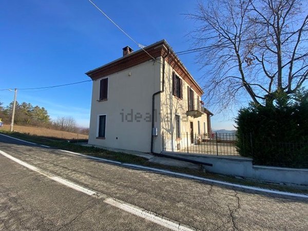 pentavano in vendita a Calliano Monferrato