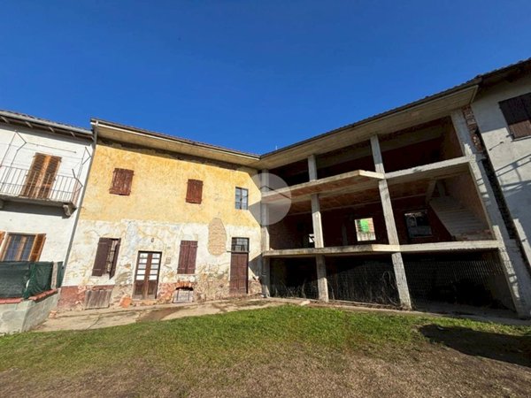 casa semindipendente in vendita a Calliano Monferrato