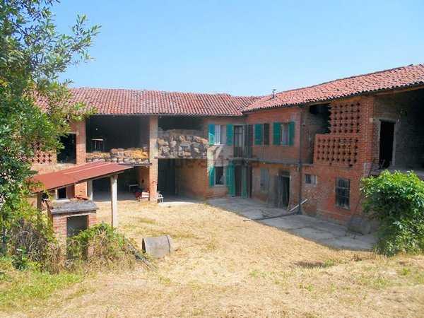 casale in vendita a Calliano Monferrato