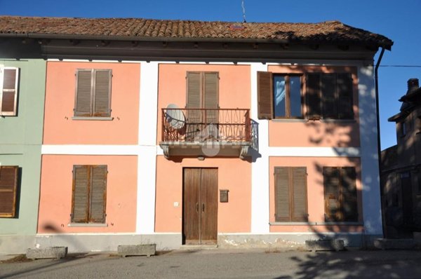 casa indipendente in vendita a Calosso