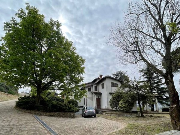 casa indipendente in vendita a Calosso