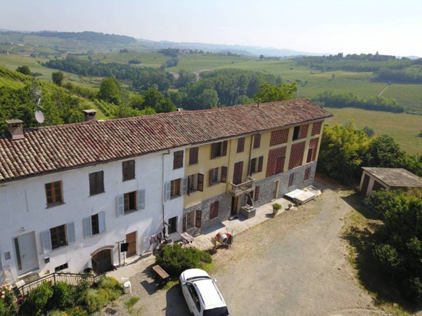 casa indipendente in vendita a Calosso