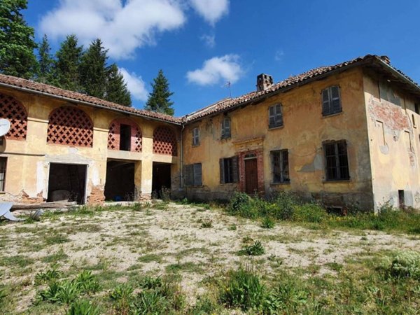 casa indipendente in vendita a Calosso