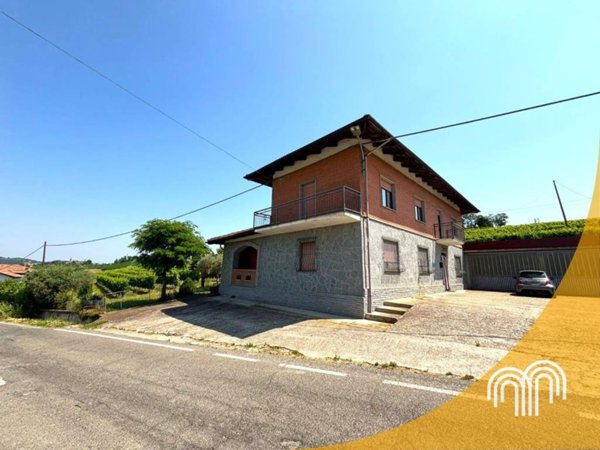 casa indipendente in vendita a Calosso