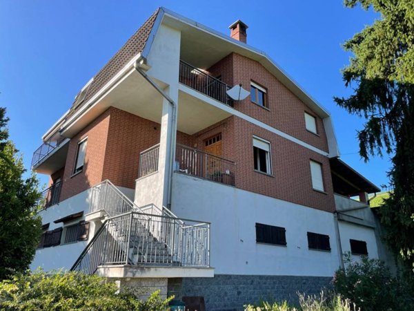 casa indipendente in vendita a Calosso