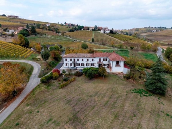 casa indipendente in vendita a Calosso