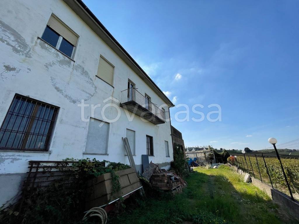 casa indipendente in vendita a Calosso