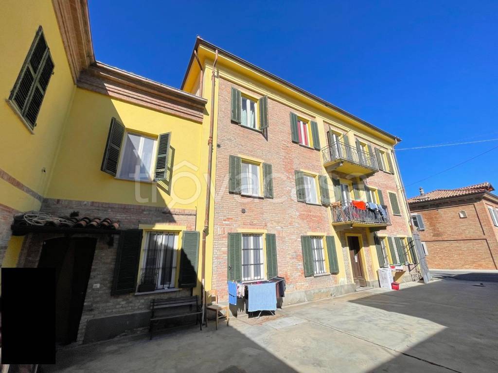 casa indipendente in vendita a Calosso