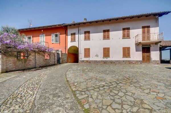 casa indipendente in vendita a Calosso