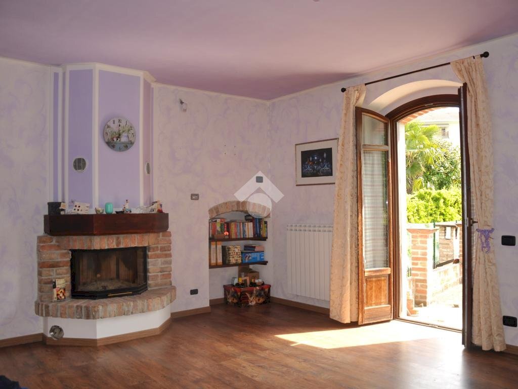 casa indipendente in vendita a Calosso