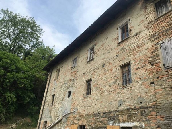 casa indipendente in vendita a Calosso