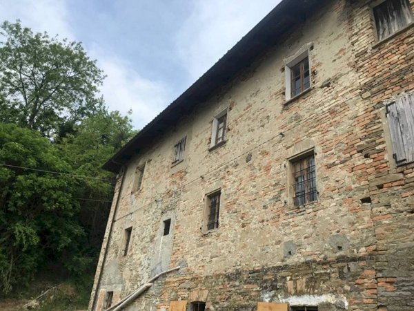 casa indipendente in vendita a Calosso
