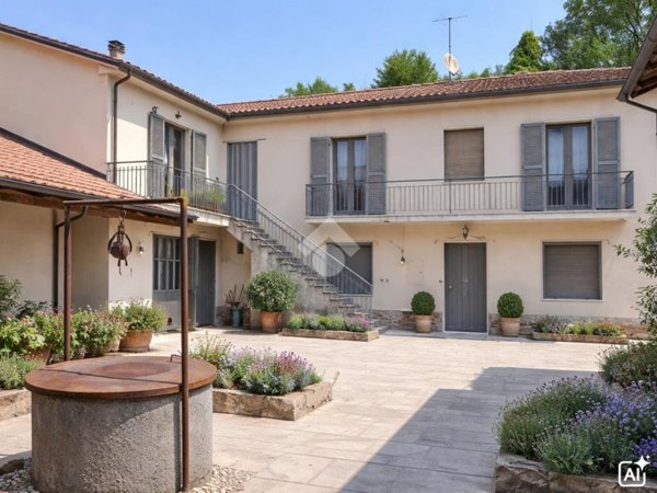 casa indipendente in vendita a Calosso