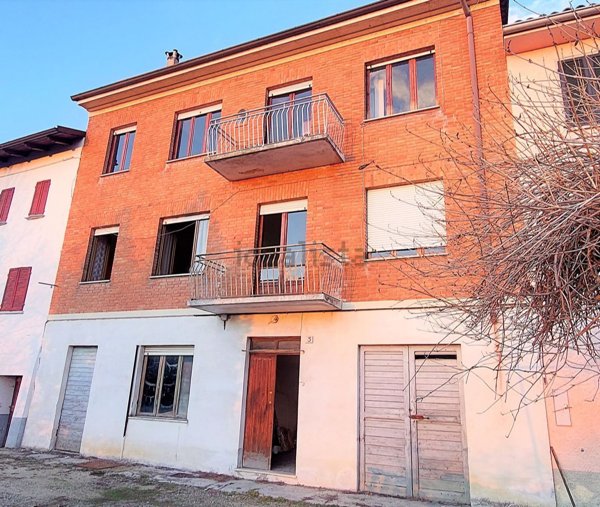casa indipendente in vendita a Calosso