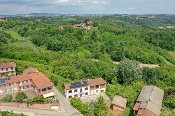 locale di sgombero in vendita a Camerano Casasco