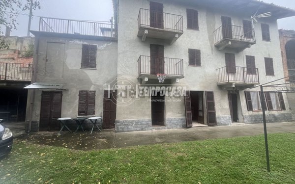 casa indipendente in vendita a Camerano Casasco