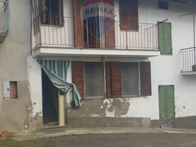 casa indipendente in vendita a Camerano Casasco