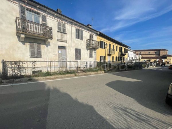 casa indipendente in vendita a Camerano Casasco