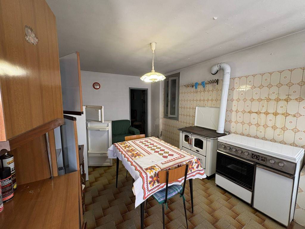 casa indipendente in vendita a Camerano Casasco