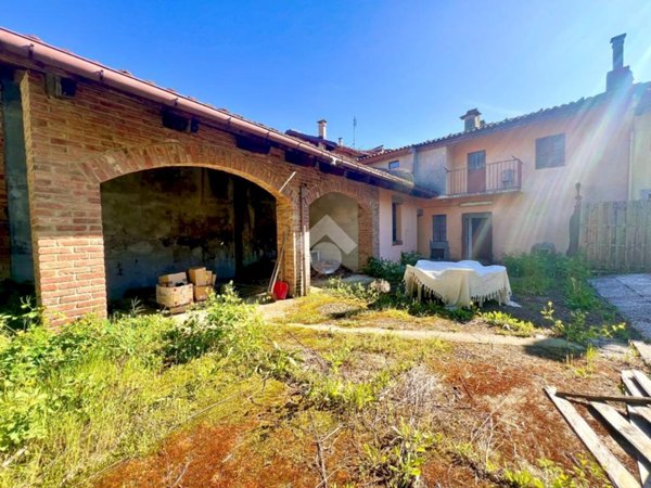 casale in vendita a Camerano Casasco