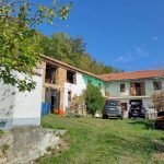 casa indipendente in vendita a Canelli