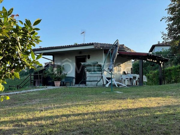 casa indipendente in vendita a Canelli