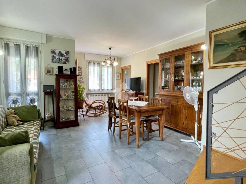 casa indipendente in vendita a Canelli