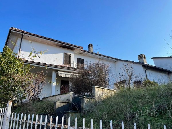 casa indipendente in vendita a Canelli
