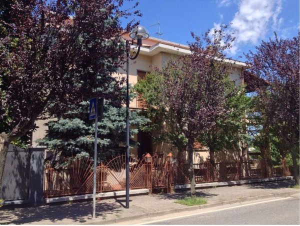 casa indipendente in vendita a Canelli