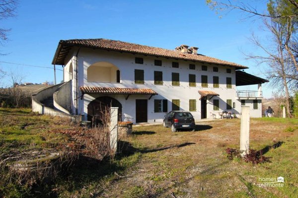 casa indipendente in vendita a Canelli