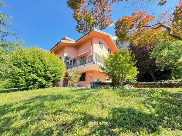 casa indipendente in vendita a Canelli