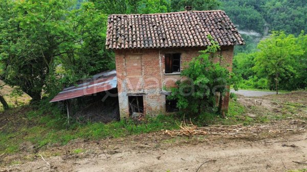 casa indipendente in vendita a Canelli