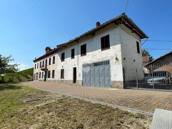 casa indipendente in vendita a Canelli