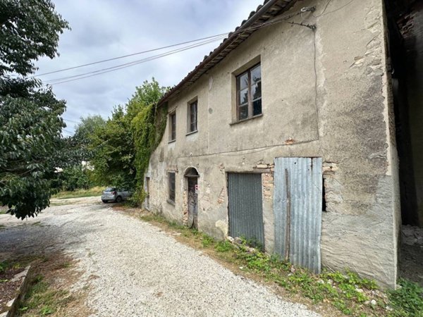 casa indipendente in vendita a Canelli