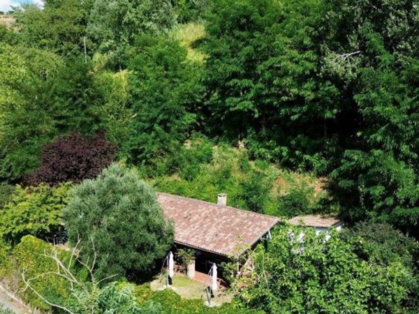 casa indipendente in vendita a Canelli
