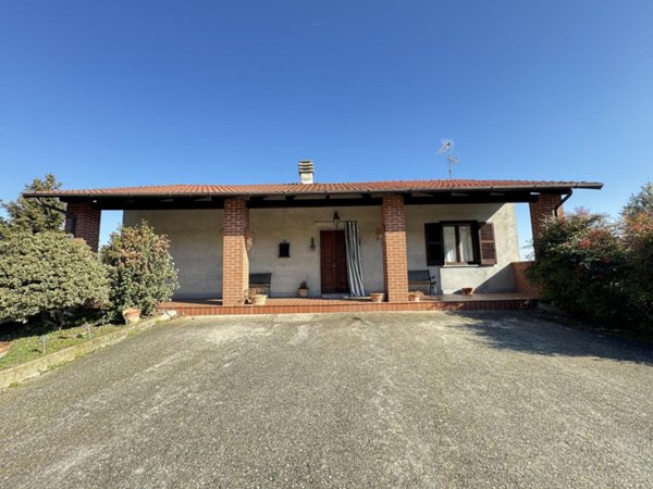 casa indipendente in vendita a Canelli
